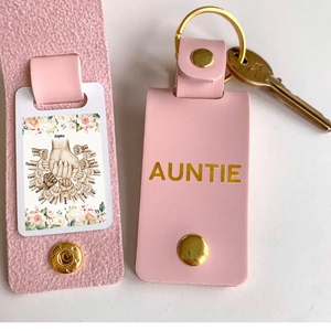 Personalized Auntie & Kid Names Floral Border Leather Keychain Printed HN24951