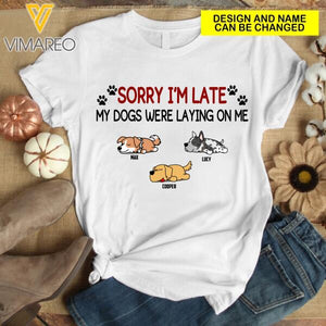 PERSONALIZED DOG LAYING ON ME TSHIRT PRINTED