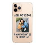 PERSONALIZED A GIRL AND HER DOG A BOND THAT CAN'T BE BROKEN SILICON PHONECASE QTTN2405